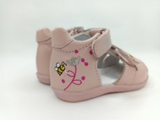 Dievčenské kožené uzatvorené sandálky D.D.Step Pink včielka