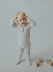 DUCIKA klasické detské pančušky zo 100% bavlny s trakmi biela