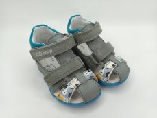 Chlapčenské kožené uzatvorené sandálky D.D.Step Grey dino